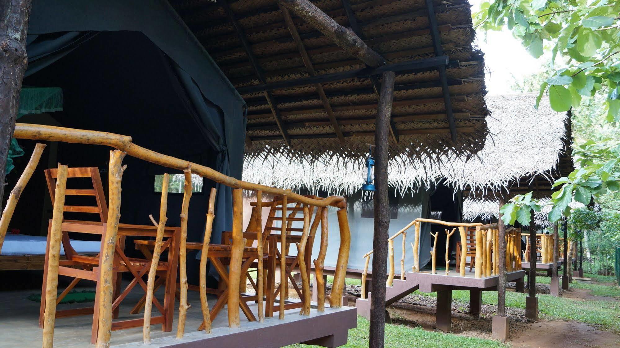 Athgira River Camping - Udawalawe Kültér fotó